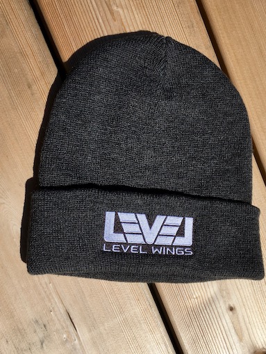 Шапка Level Wings