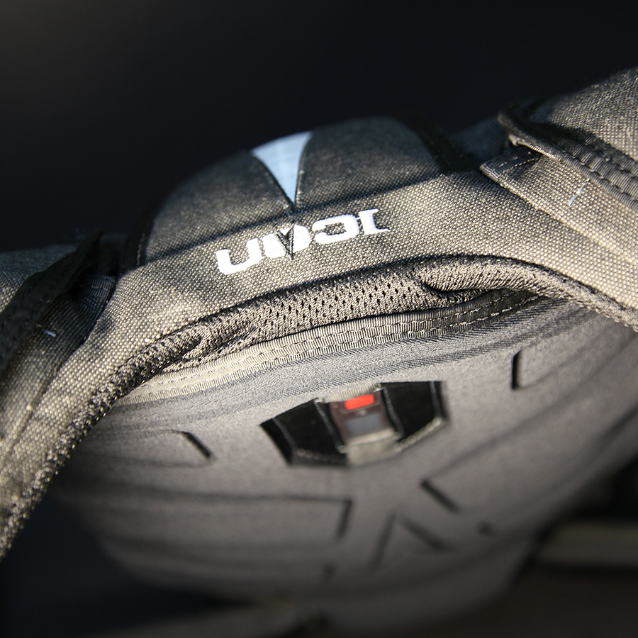 Icon V